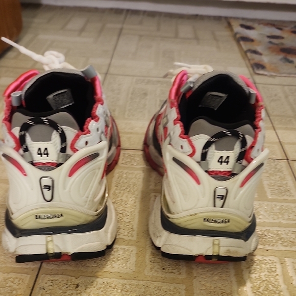 Balenciaga Red and White Athletic Shoes - Picture 3 of 4